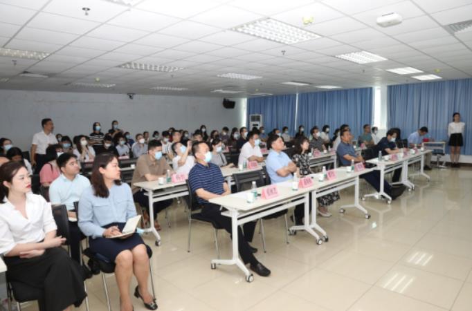 首屆“科教協(xié)同創(chuàng)新論壇”現(xiàn)場(chǎng)